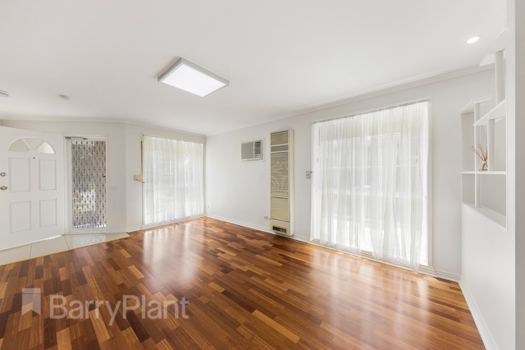 14 Poa Court, Delahey, VIC 3037 - Thumbnail 2 - 02/12/2020