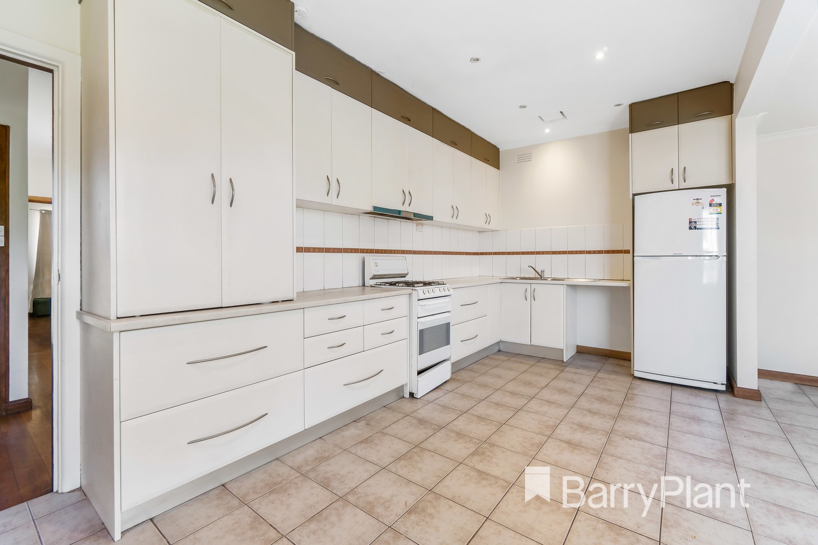 16 Cobham StreetSt Albans, VIC 3021, St Albans - Thumbnail 4