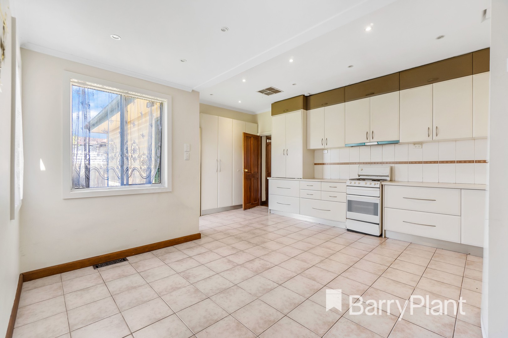 16 Cobham StreetSt Albans, VIC 3021, St Albans - Thumbnail 5