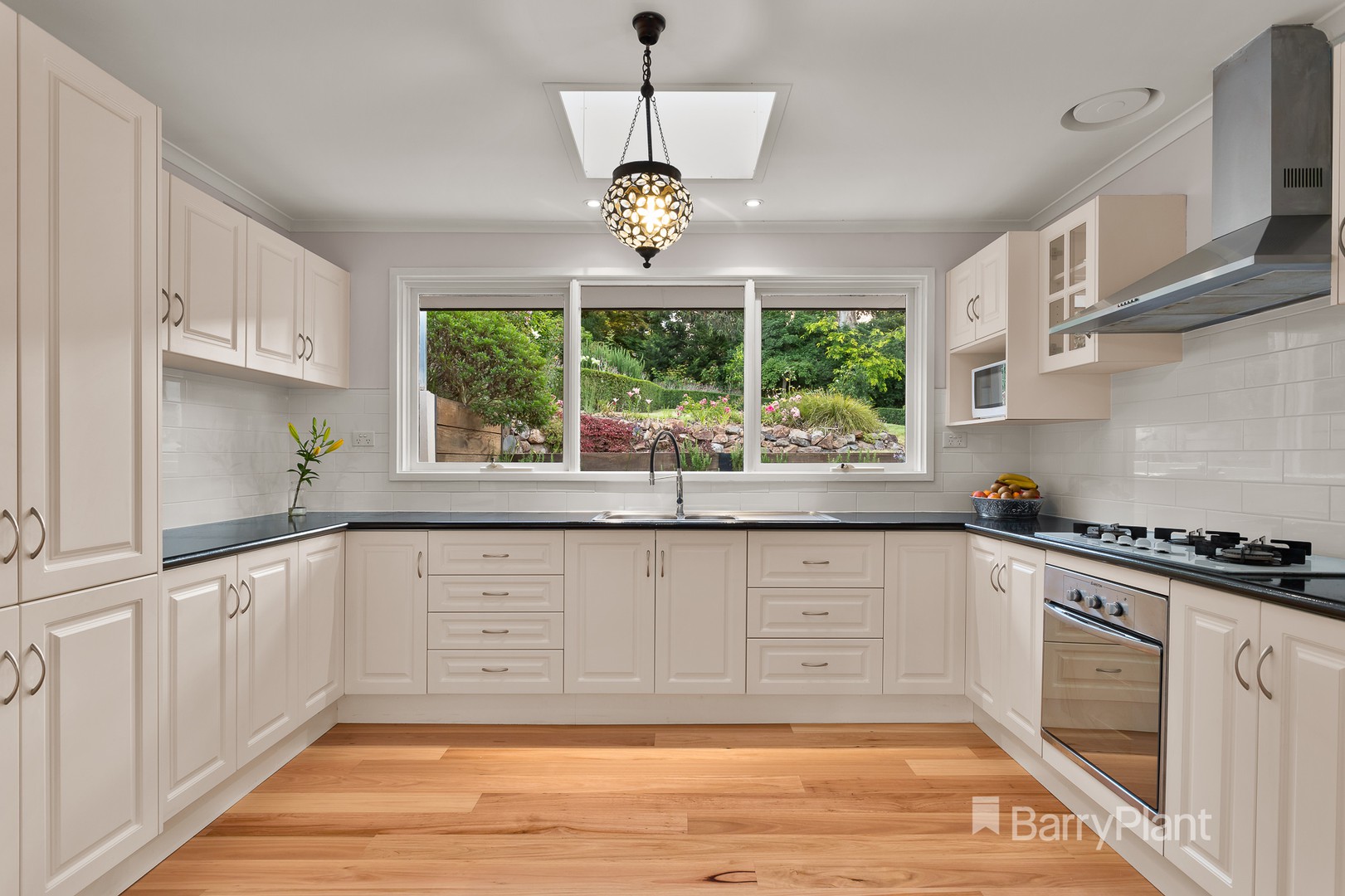 22 Francis CrescentMount Evelyn, VIC 3796, Mount Evelyn - Thumbnail 4