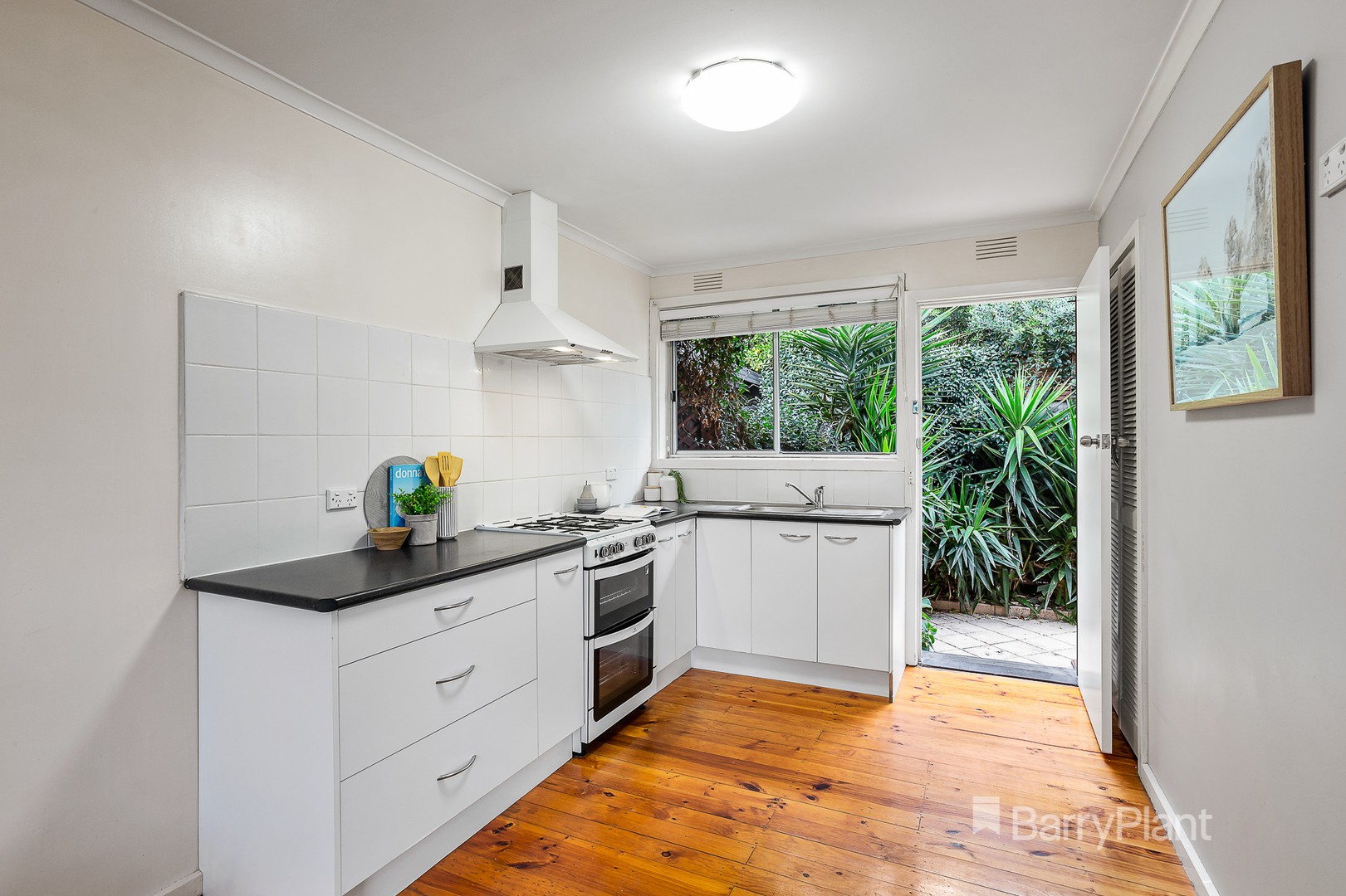 2/8 Crown AvenueMordialloc, VIC 3195, Mordialloc - Thumbnail 5