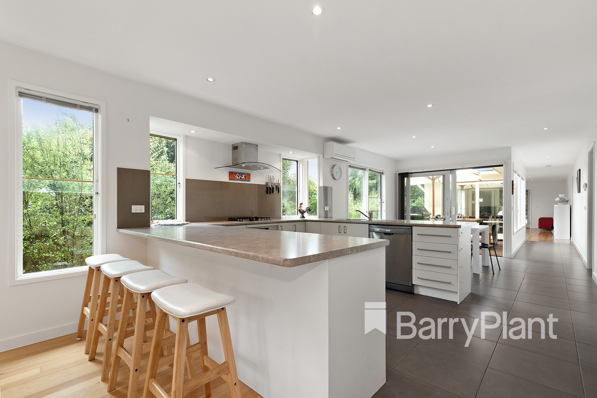 74 Sixth AvenueRosebud, VIC 3939, Rosebud - Thumbnail 3