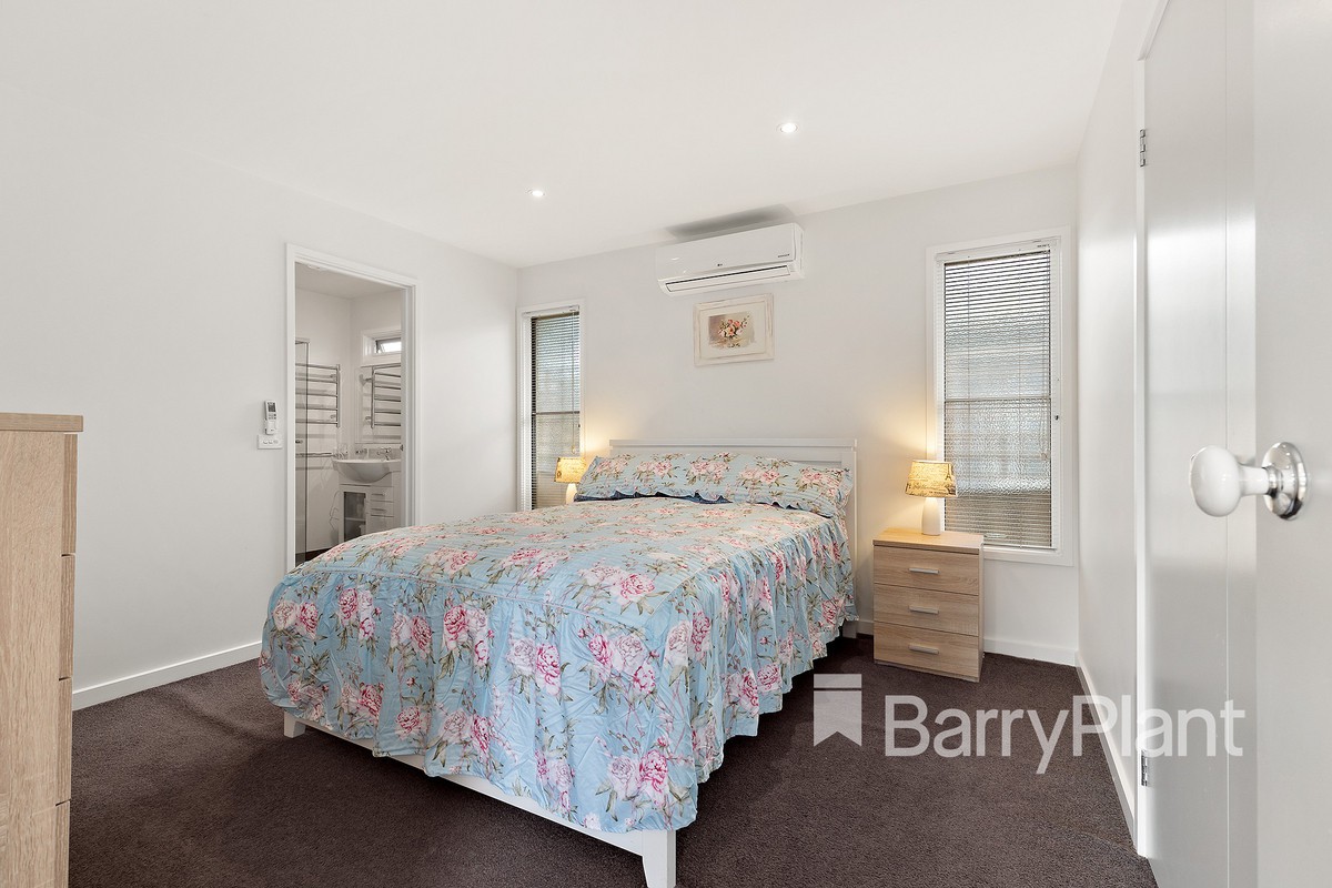 74 Sixth AvenueRosebud, VIC 3939, Rosebud - Thumbnail 8