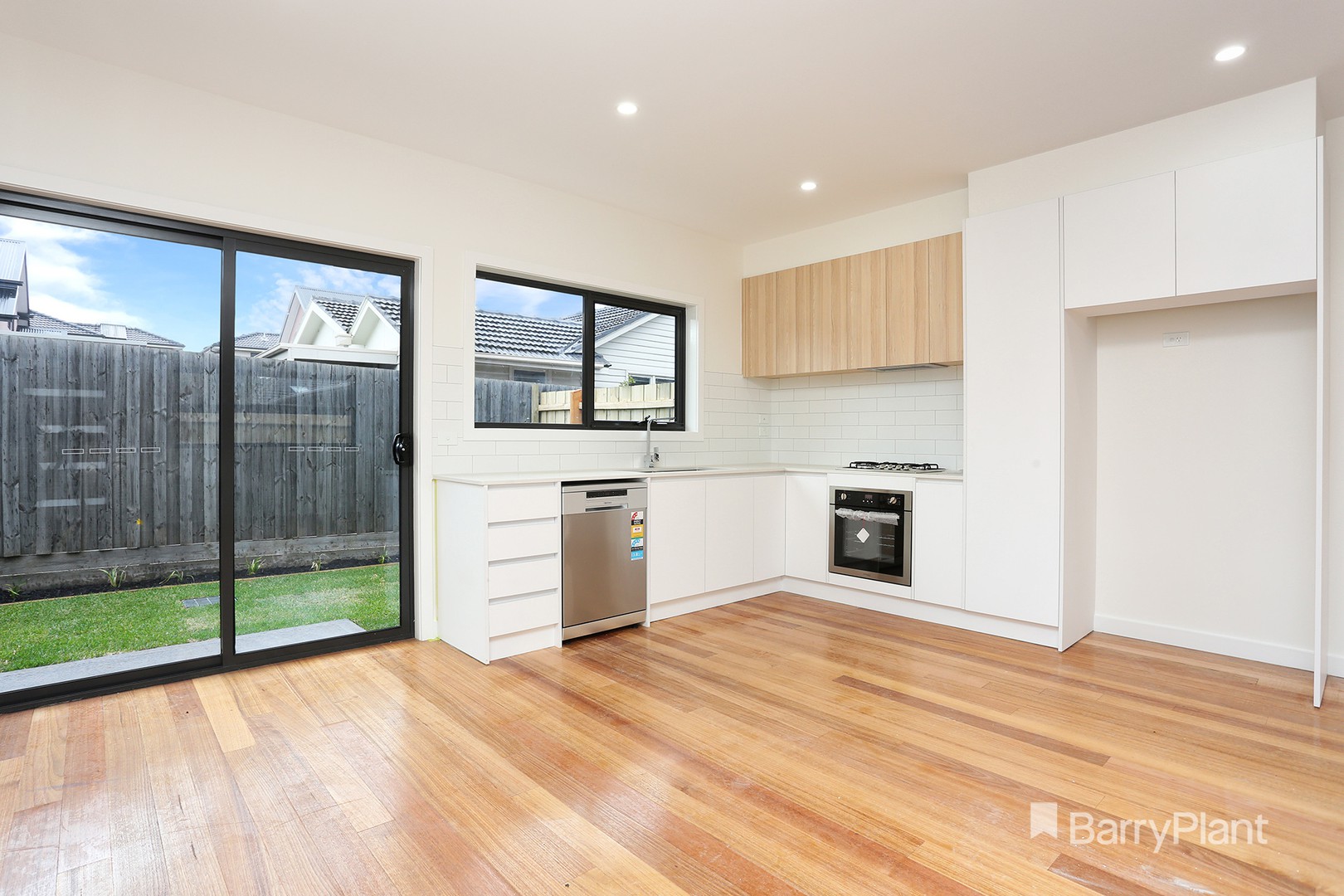 2/86 View StreetGlenroy, VIC 3046, Glenroy - Thumbnail 3
