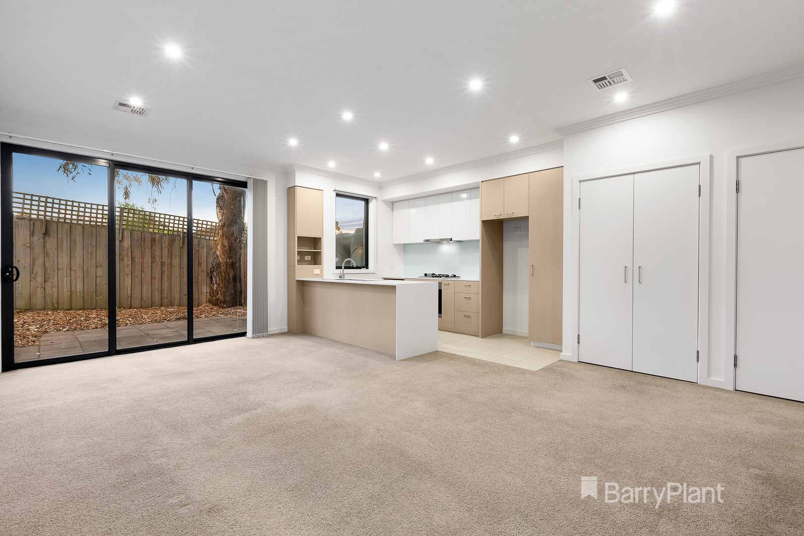 4/21 Doncaster East Road, Mitcham, VIC 3132, Mitcham - Thumbnail 2