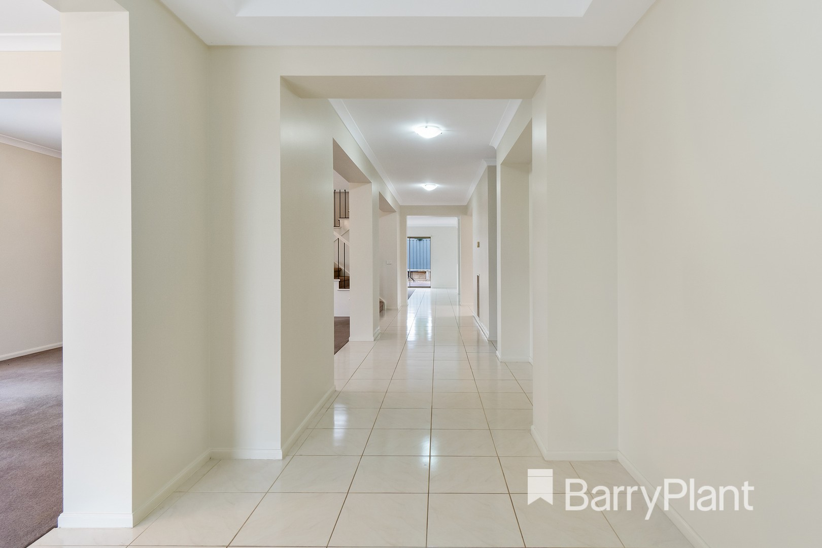 8 Broadwater Street, Manor Lakes, VIC 3024 - Thumbnail 2 - 03/12/2020