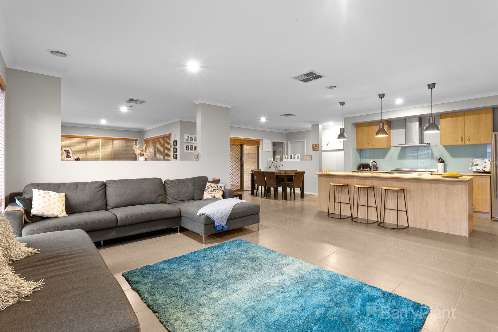 41 Fallingwater DrivePakenham, VIC 3810, Pakenham - Thumbnail 8