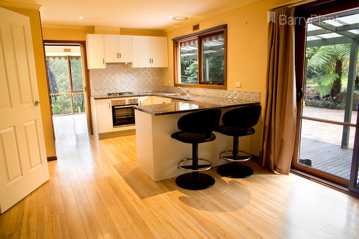 3 Mountain Avenue, Emerald, VIC 3782 - Thumbnail 2 - 04/12/2020