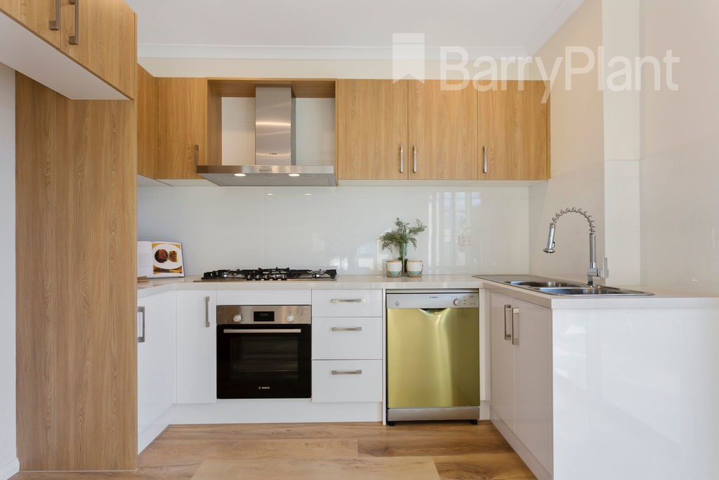 2B Shirley AvenueGlen Waverley, VIC 3150, Glen Waverley - Thumbnail 3
