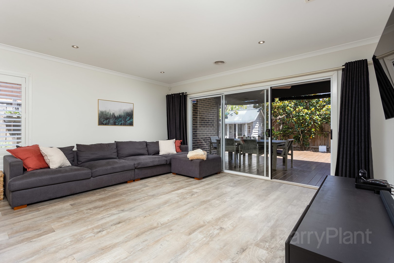 42 Hollywood AvenuePoint Cook, VIC 3030, Point Cook - Thumbnail 5