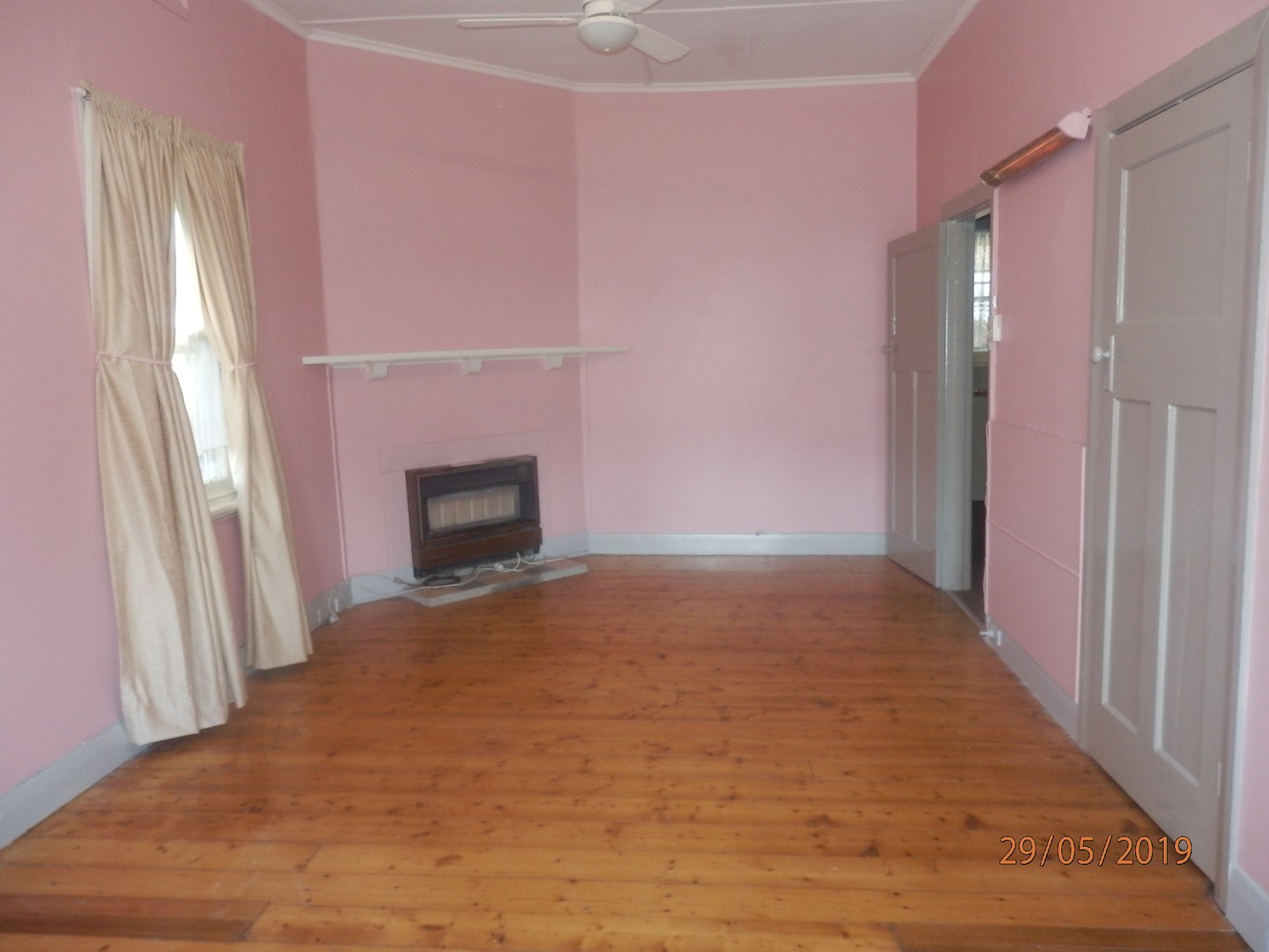 145 Devonshire Road, Sunshine, VIC 3020 - Thumbnail 1 - 07/12/2020