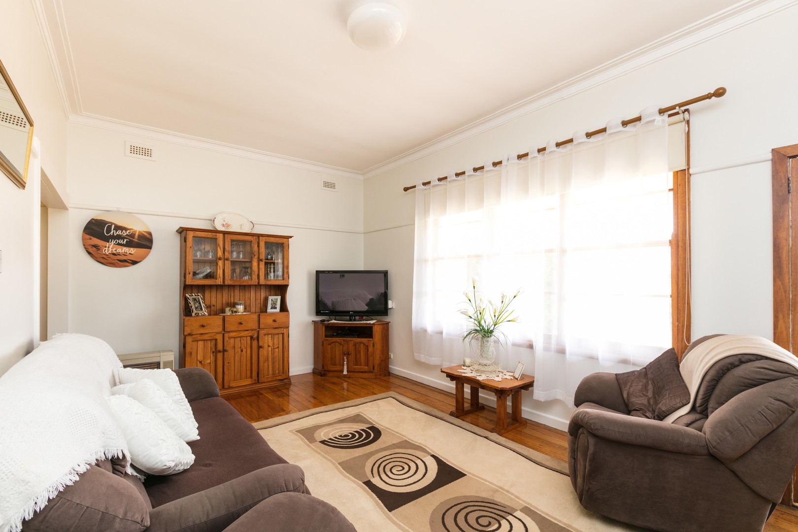 99 Westcliffs Avenue, Red Cliffs, VIC 3496 - Thumbnail 2 - 07/12/2020