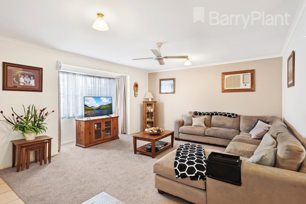 3 Newark Close, Werribee, VIC 3030 - Thumbnail 1 - 07/12/2020