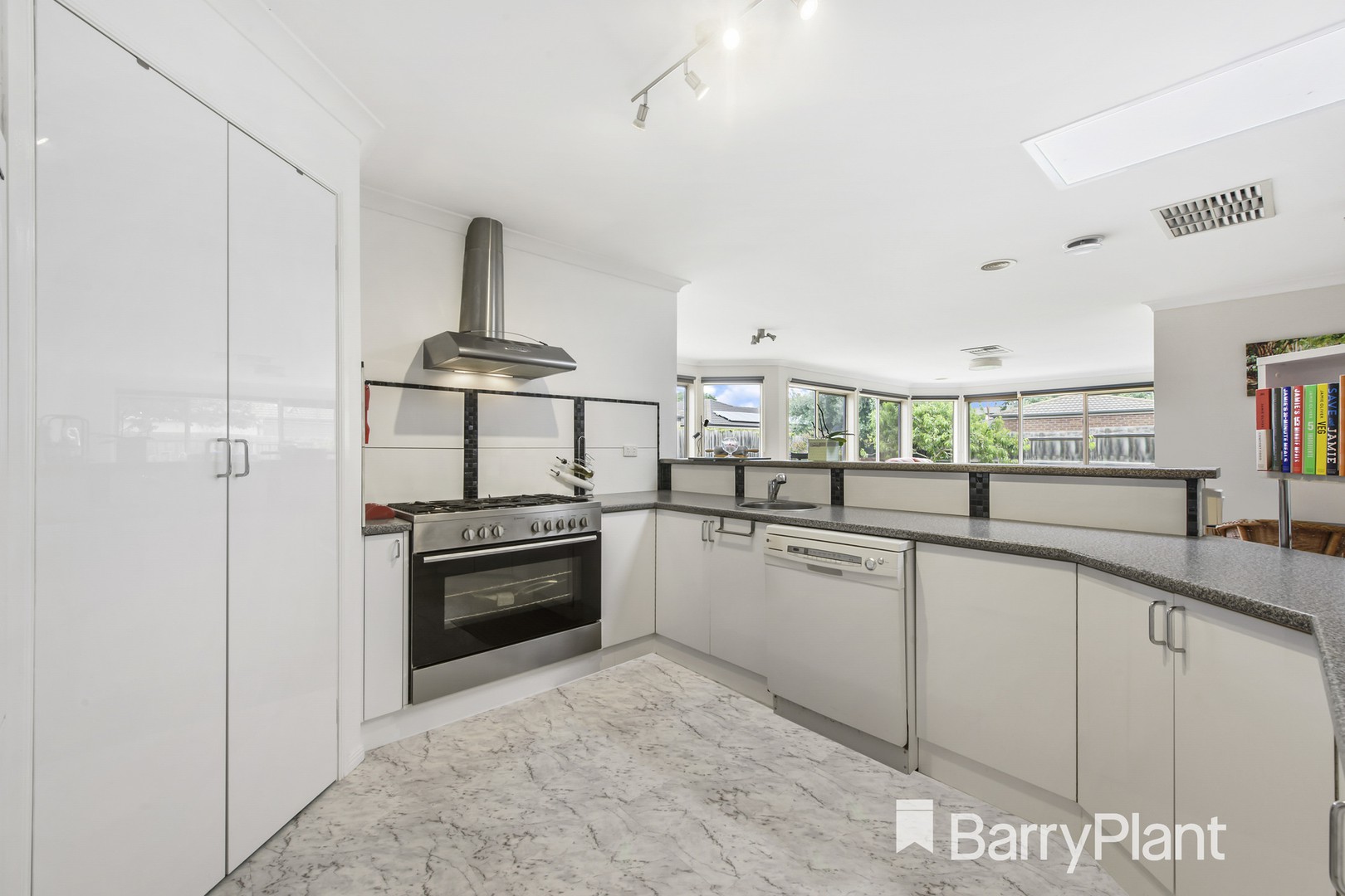 2 Chestnut GroveWerribee, VIC 3030, Werribee - Thumbnail 5