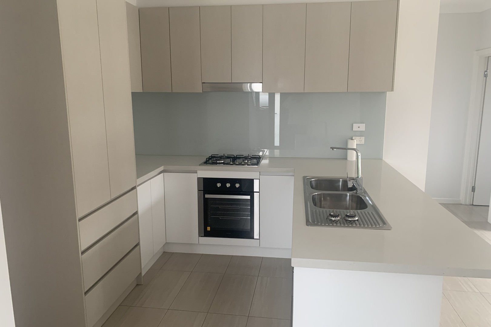 4/346 Hampshire Crescent, Sunshine, VIC 3020 - Thumbnail 1 - 08/12/2020