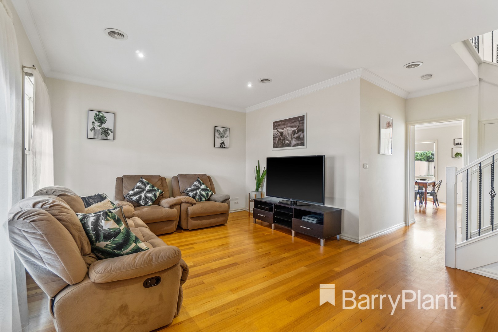 71 Latham StreetWerribee, VIC 3030, Werribee - Thumbnail 2