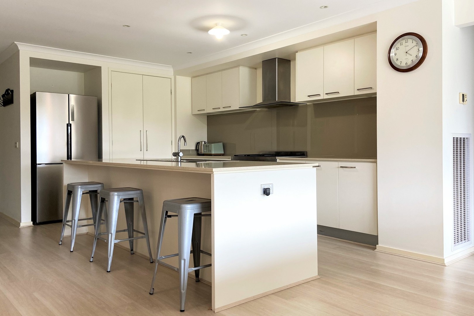 3 Marija Crescent, Berwick, VIC 3806 - Thumbnail 1 - 09/12/2020