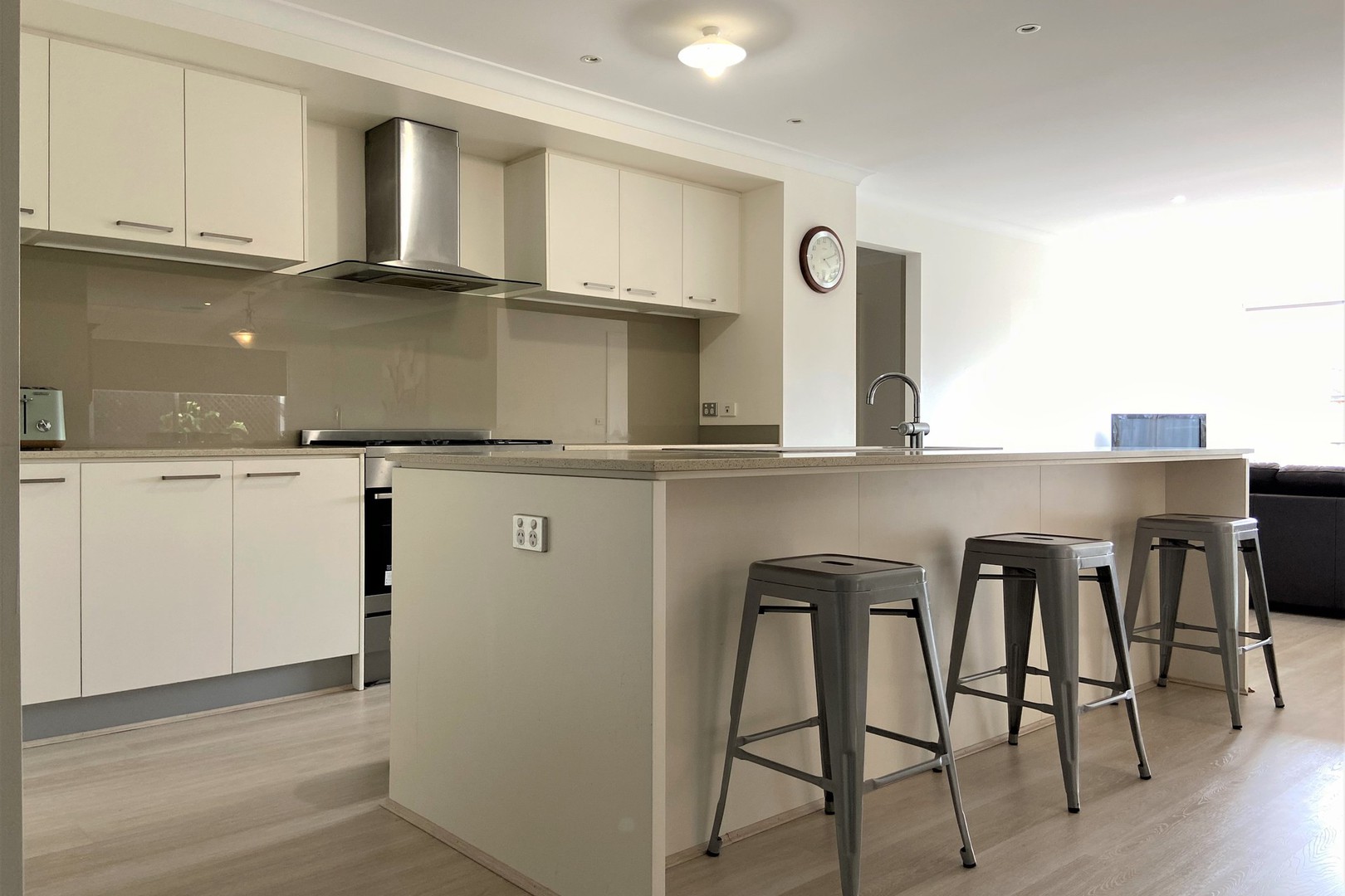 3 Marija Crescent, Berwick, VIC 3806 - Thumbnail 2 - 09/12/2020