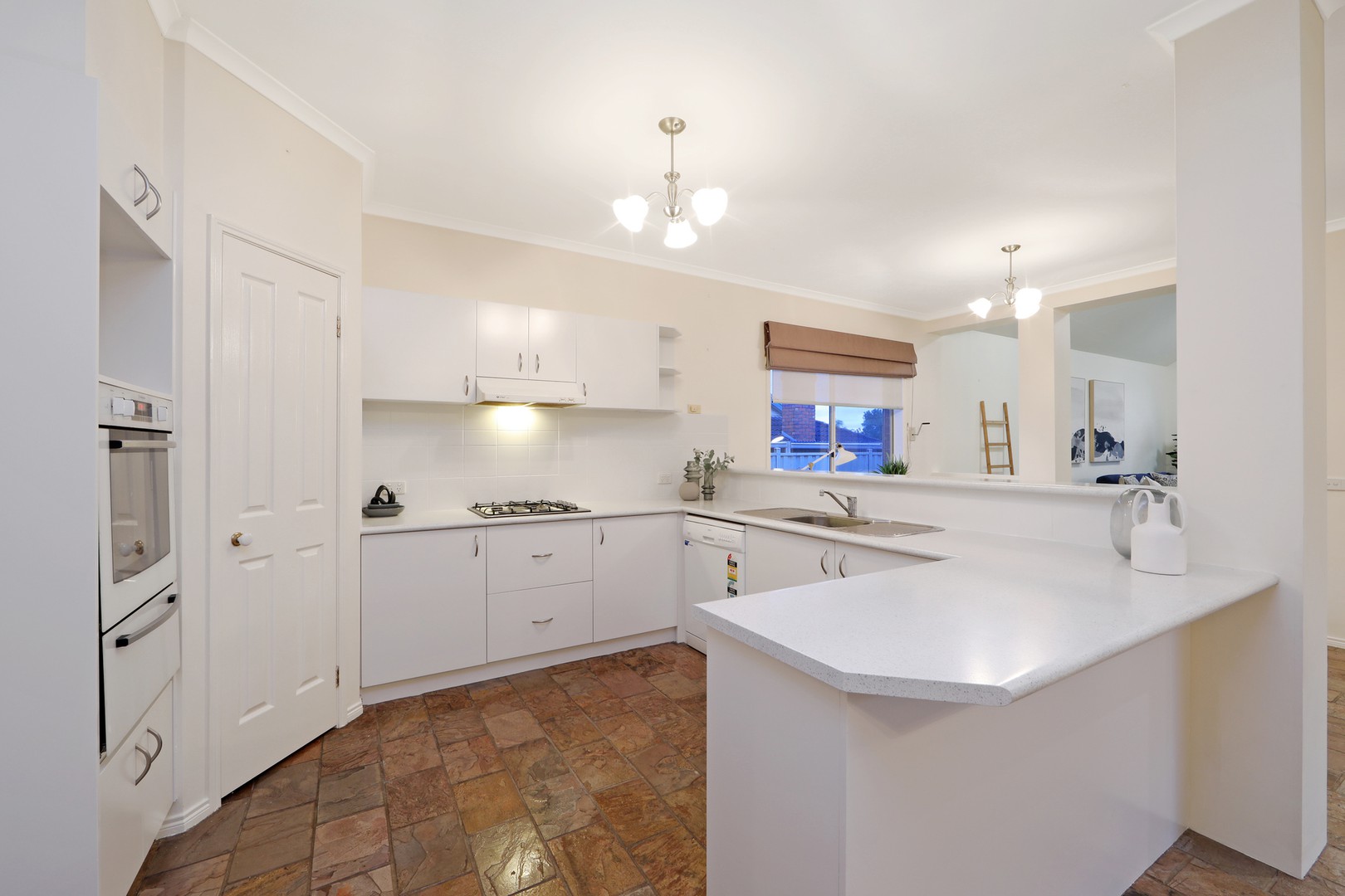 8 Dalmatia CourtRowville, VIC 3178, Rowville - Thumbnail 4