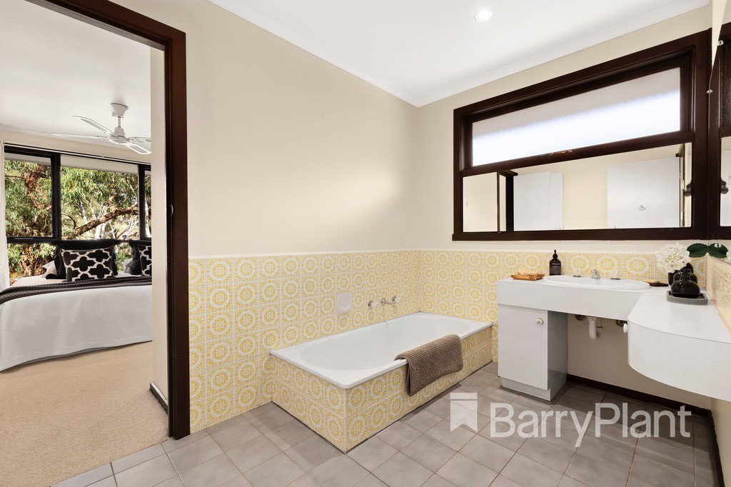 70 Plenty River DriveGreensborough, VIC 3088, Greensborough - Thumbnail 5