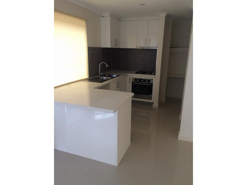 2/77 Clarke Avenue, St Albans, VIC 3021 - Thumbnail 1 - 15/12/2020