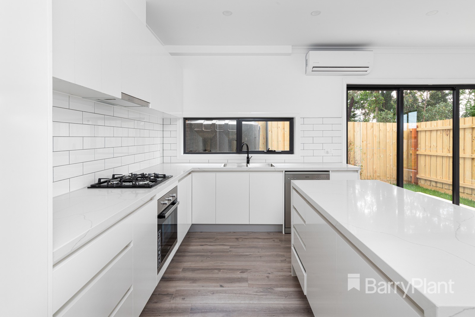 1/15 Smiley RoadBroadmeadows, VIC 3047, Broadmeadows - Thumbnail 2