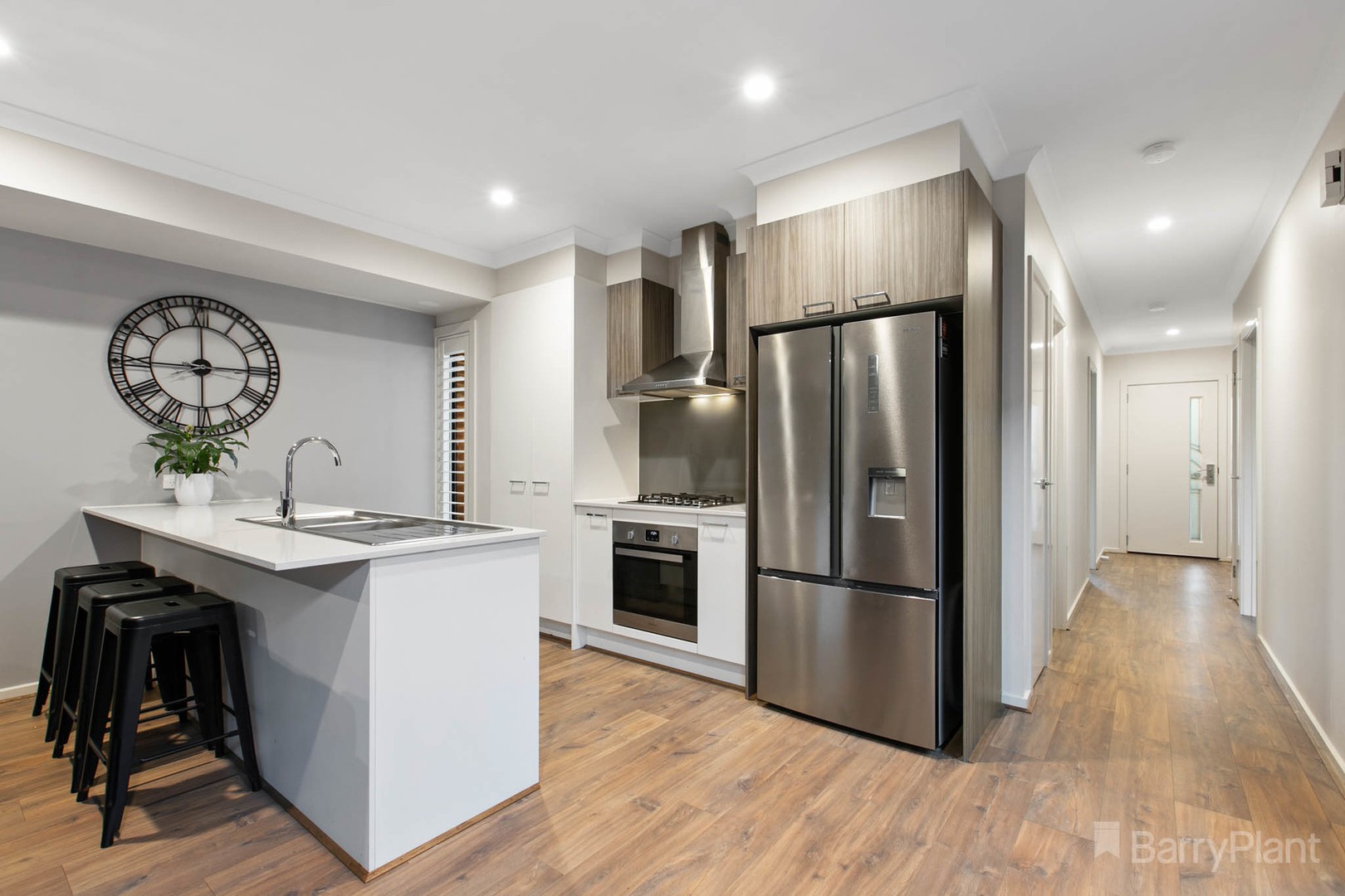 8 Viridian Avenue, Officer, VIC 3809 - Thumbnail 2 - 16/12/2020