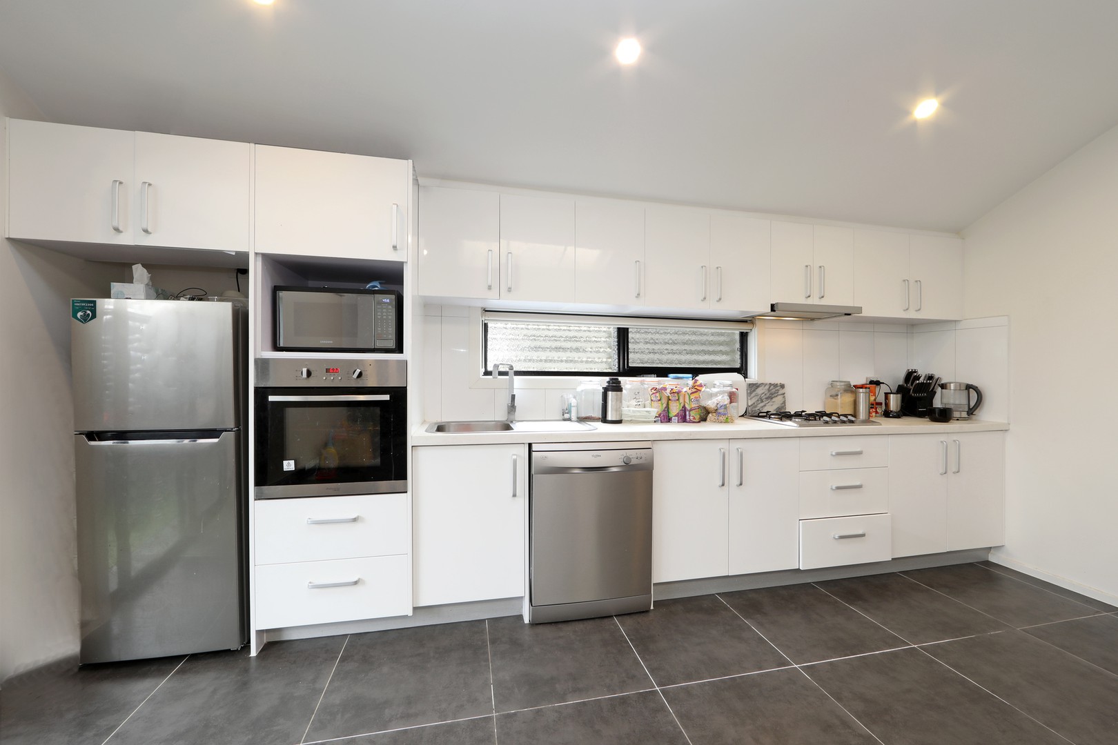 6/39 Stamford CrescentRowville, VIC 3178, Rowville - Thumbnail 2
