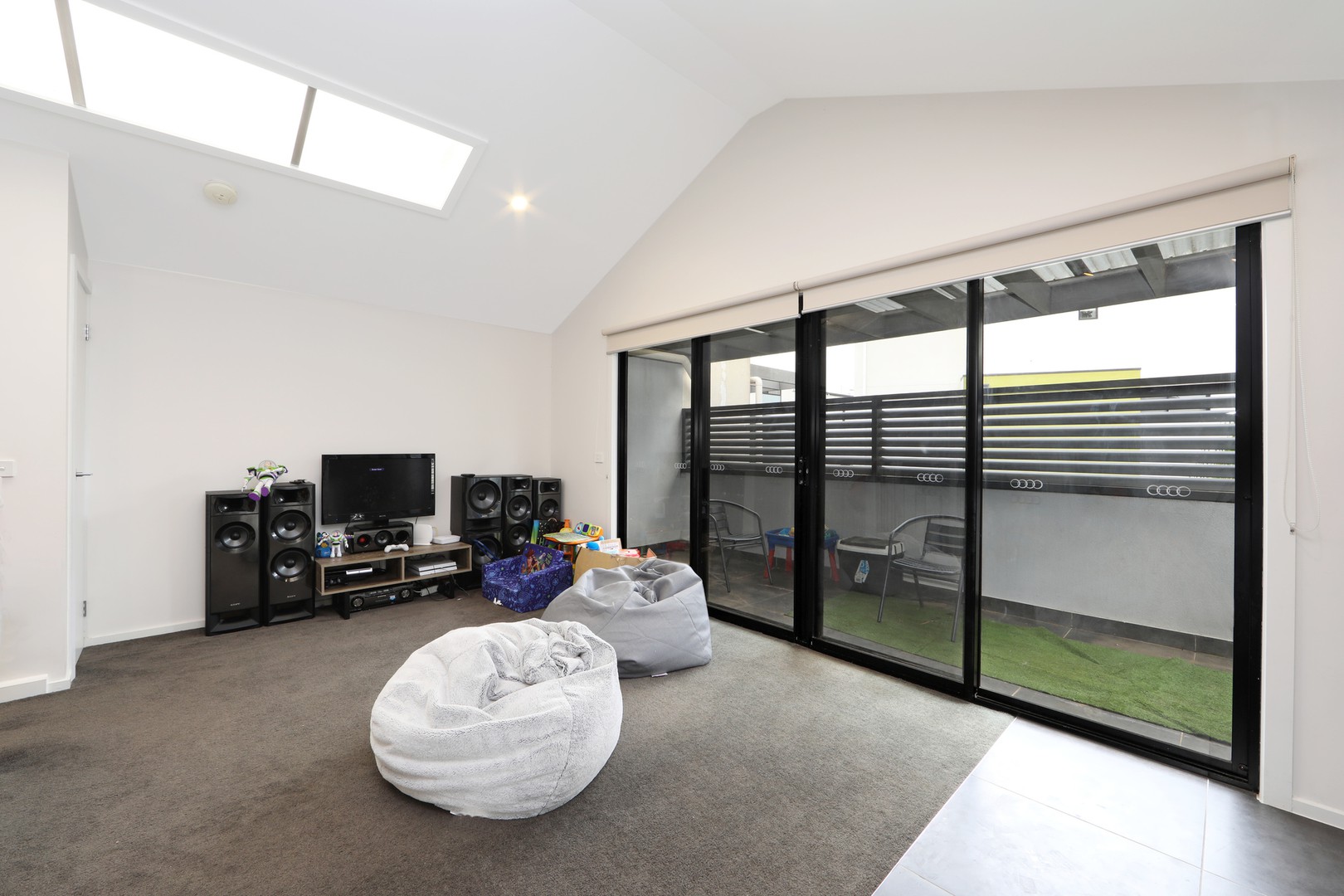 6/39 Stamford CrescentRowville, VIC 3178, Rowville - Thumbnail 3