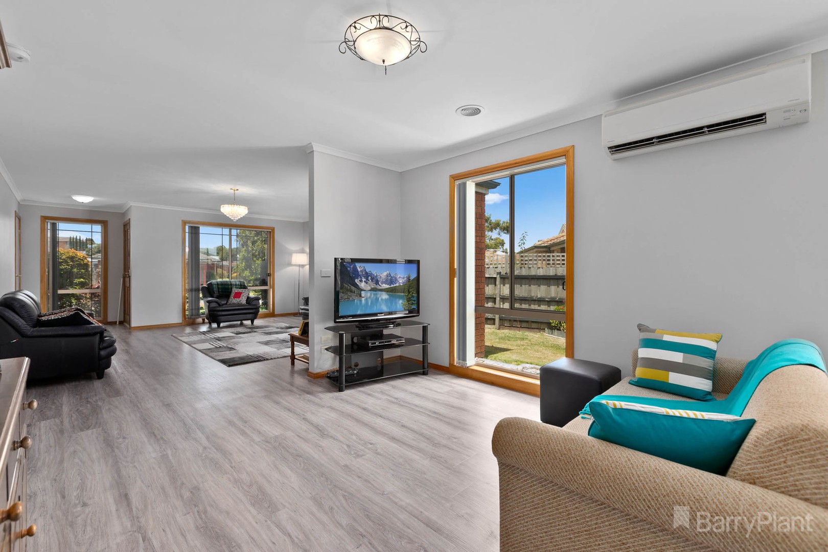 2 Capri CourtPakenham, VIC 3810, Pakenham - Thumbnail 4