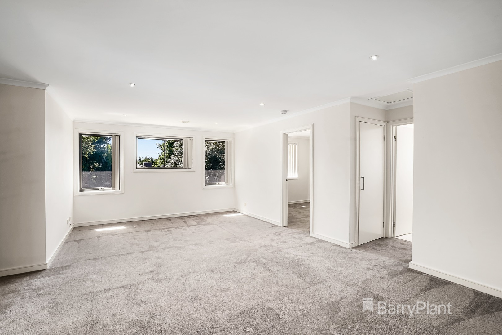 2 Boronia AvenueCranbourne, VIC 3977, Cranbourne - Thumbnail 4