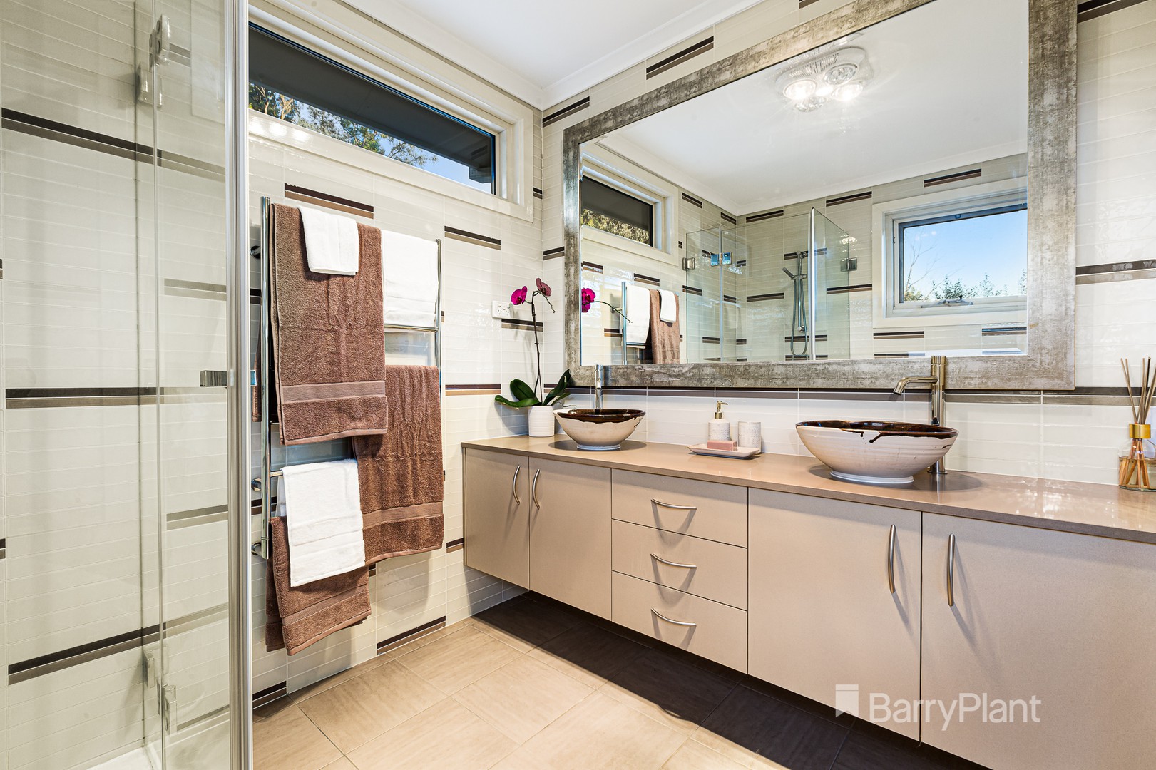 16 Coolabah DriveEltham, VIC 3095, Eltham - Thumbnail 8
