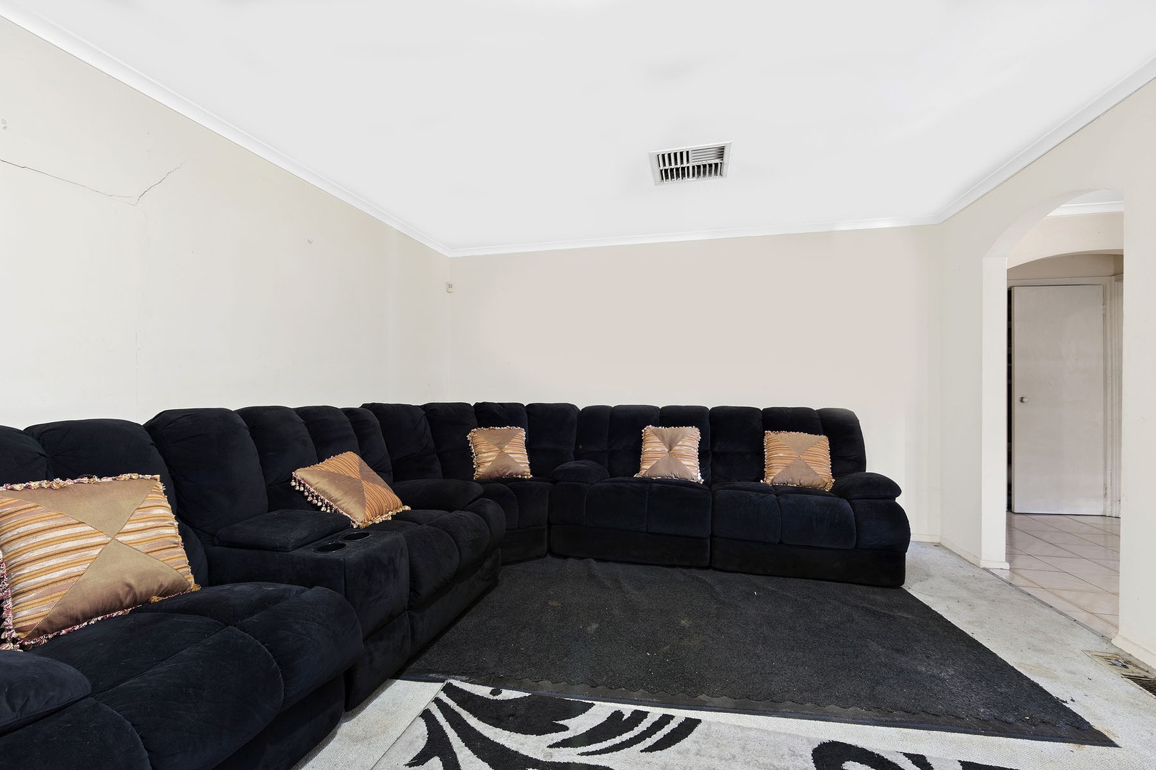 102 Tamar DriveDeer Park, VIC 3023, Deer Park - Thumbnail 4