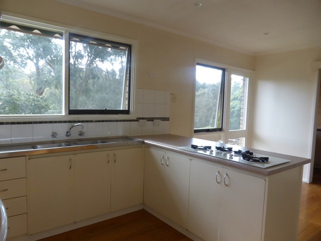 28 Bishop Avenue, Diamond Creek, VIC 3089 - Thumbnail 1 - 17/12/2020