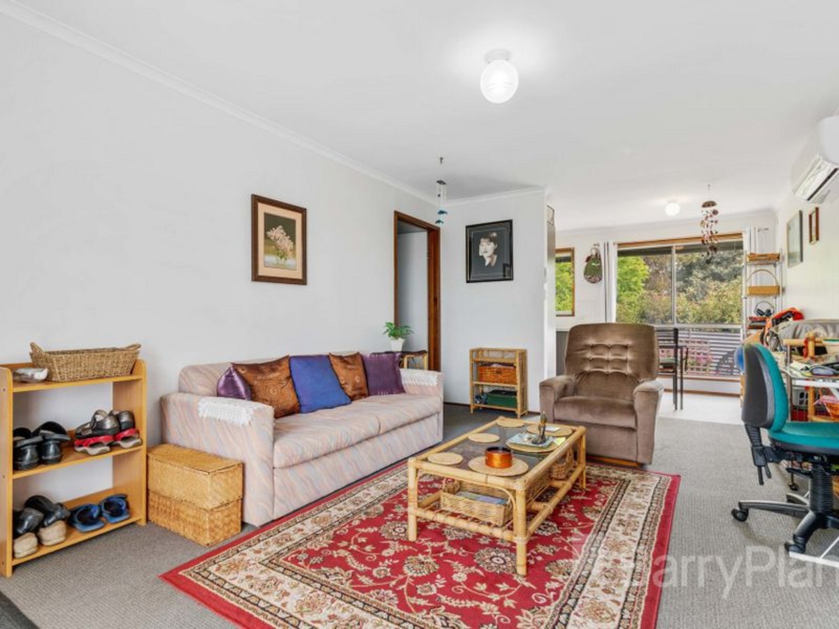 10 Burnbank CloseLake Wendouree, VIC 3350, Lake Wendouree - Thumbnail 6