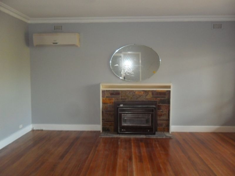 35 Pennell Avenue, St Albans, VIC 3021 - Thumbnail 1 - 22/12/2020