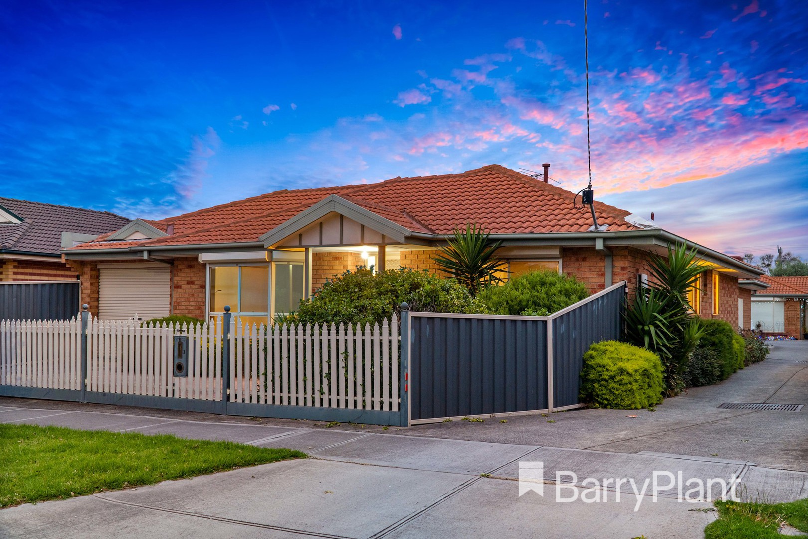 1/11 Conrad StreetSt Albans, VIC 3021, St Albans - Thumbnail 3