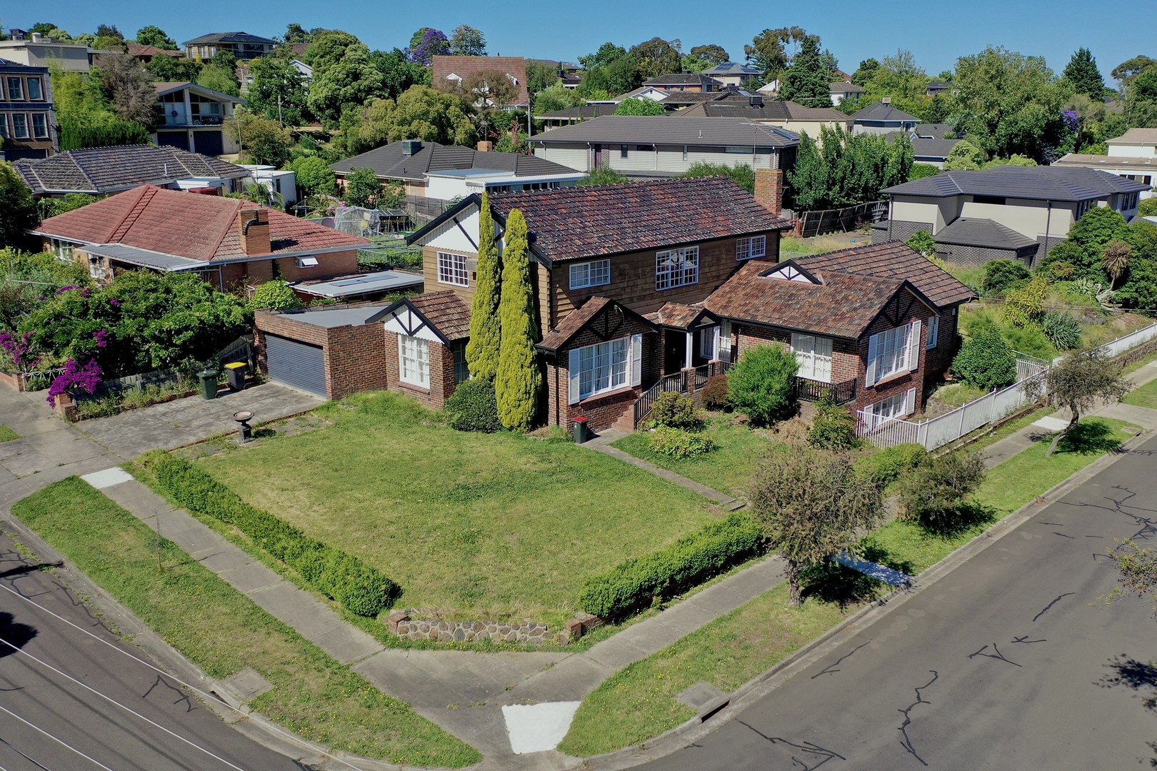 16 Oak Hill RoadMount Waverley, VIC 3149, Mount Waverley - Image 1