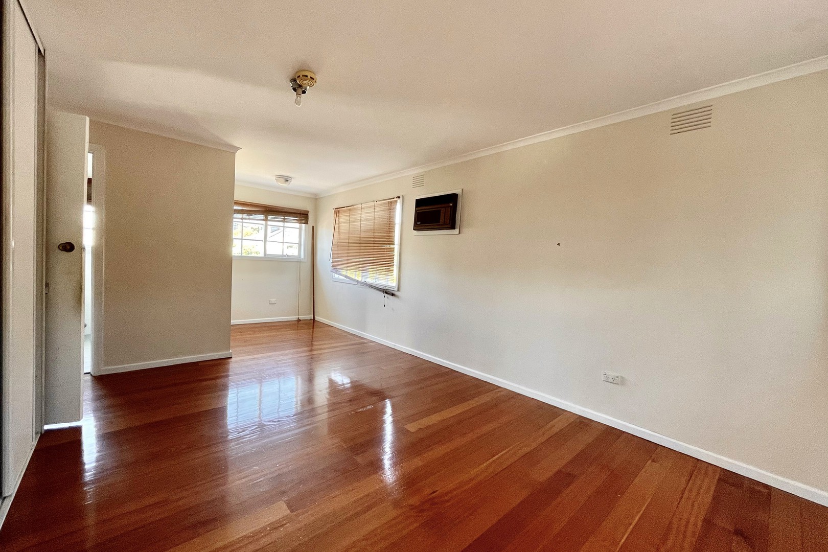 16 Oak Hill RoadMount Waverley, VIC 3149, Mount Waverley - Thumbnail 8