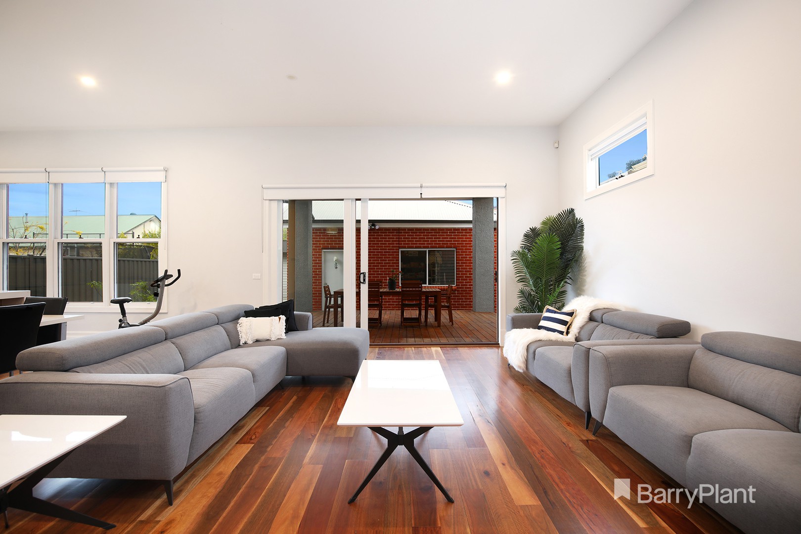 177 Munro StreetCoburg, VIC 3058, Coburg - Thumbnail 2
