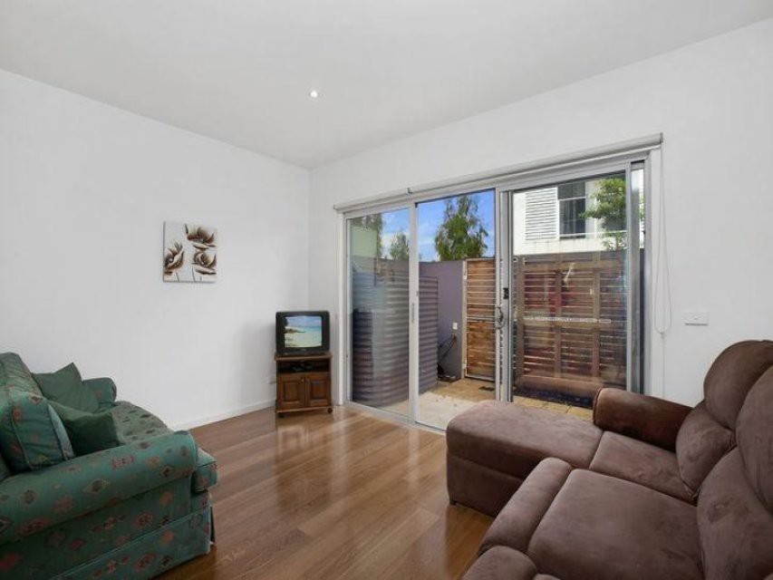 12 Waxflower CrescentBundoora, VIC 3083, Bundoora - Thumbnail 2