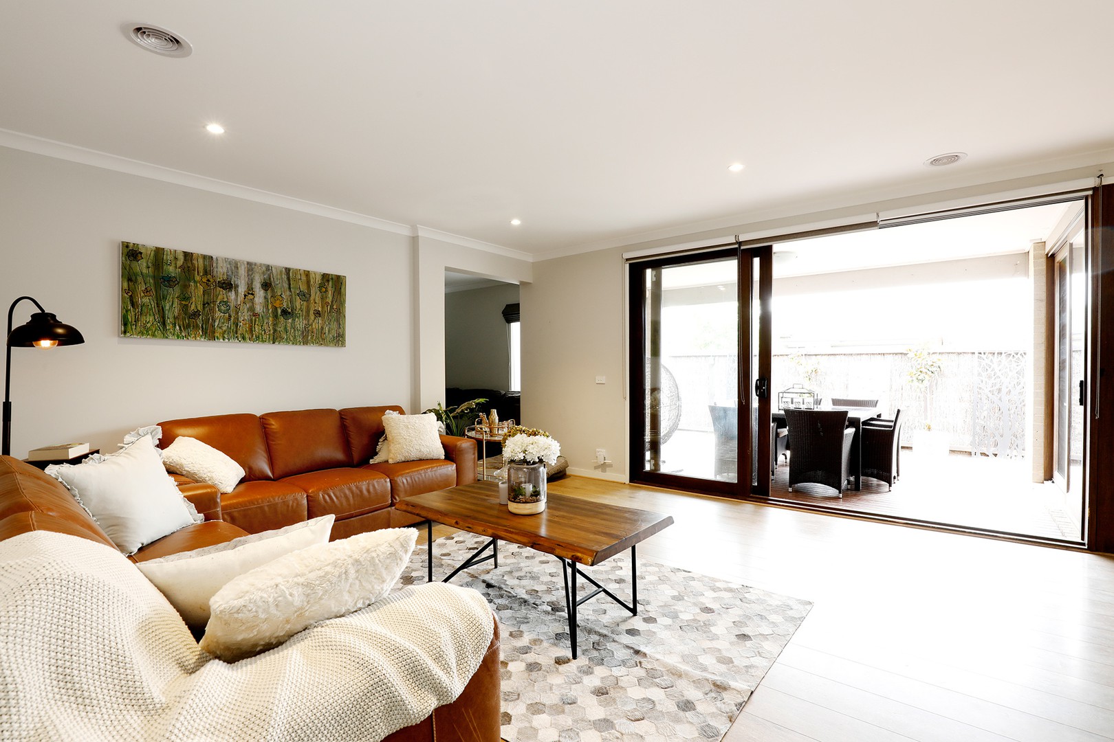 15 Bellario Circuit, Clyde North, VIC 3978 - Thumbnail 1 - 04/01/2021