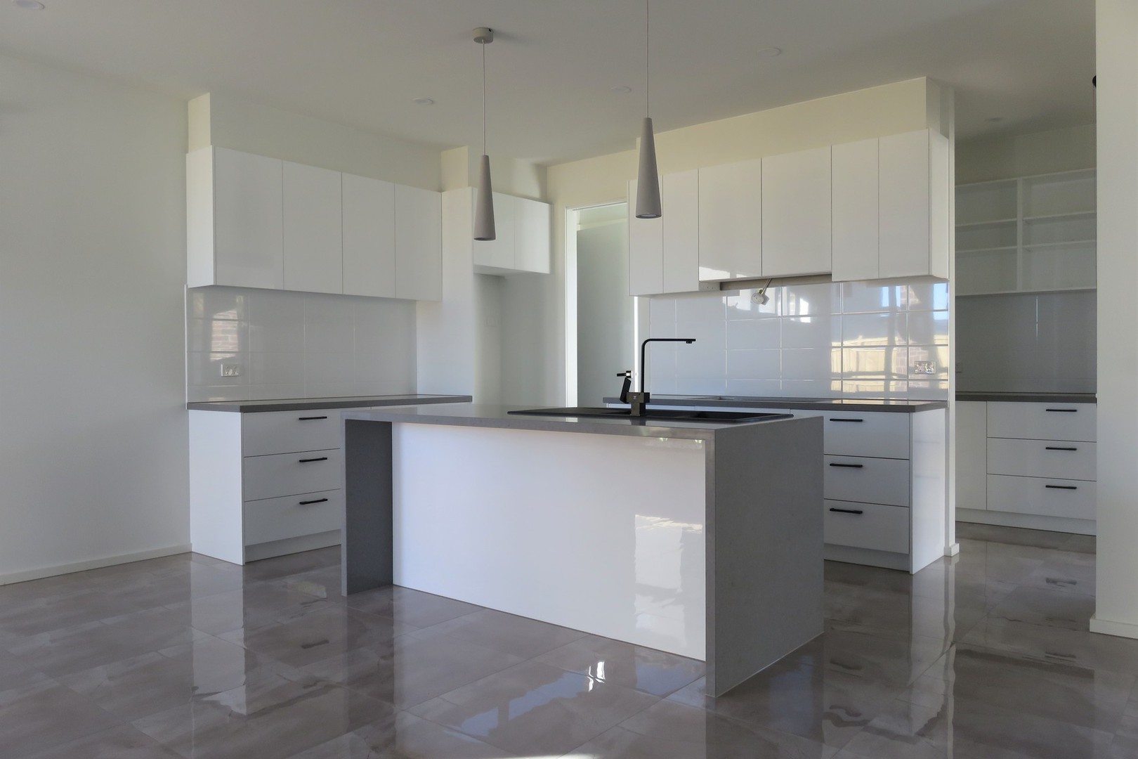 2/5 Pettit Close, Berwick, VIC 3806 - Thumbnail 2 - 05/01/2021