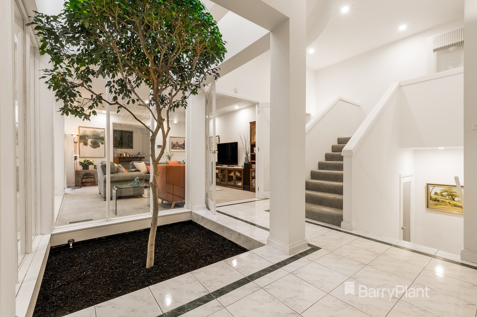 99 The Grange, Templestowe, VIC 3106, Templestowe - Thumbnail 2