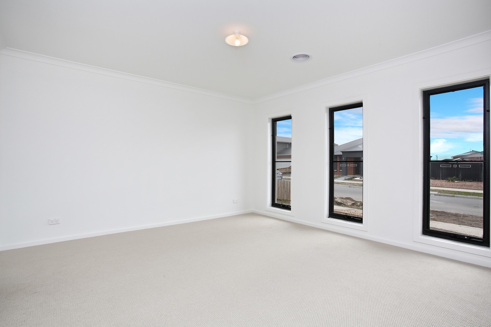 3 MacArthur Way, Mickleham, VIC 3064 - Thumbnail 2 - 06/01/2021