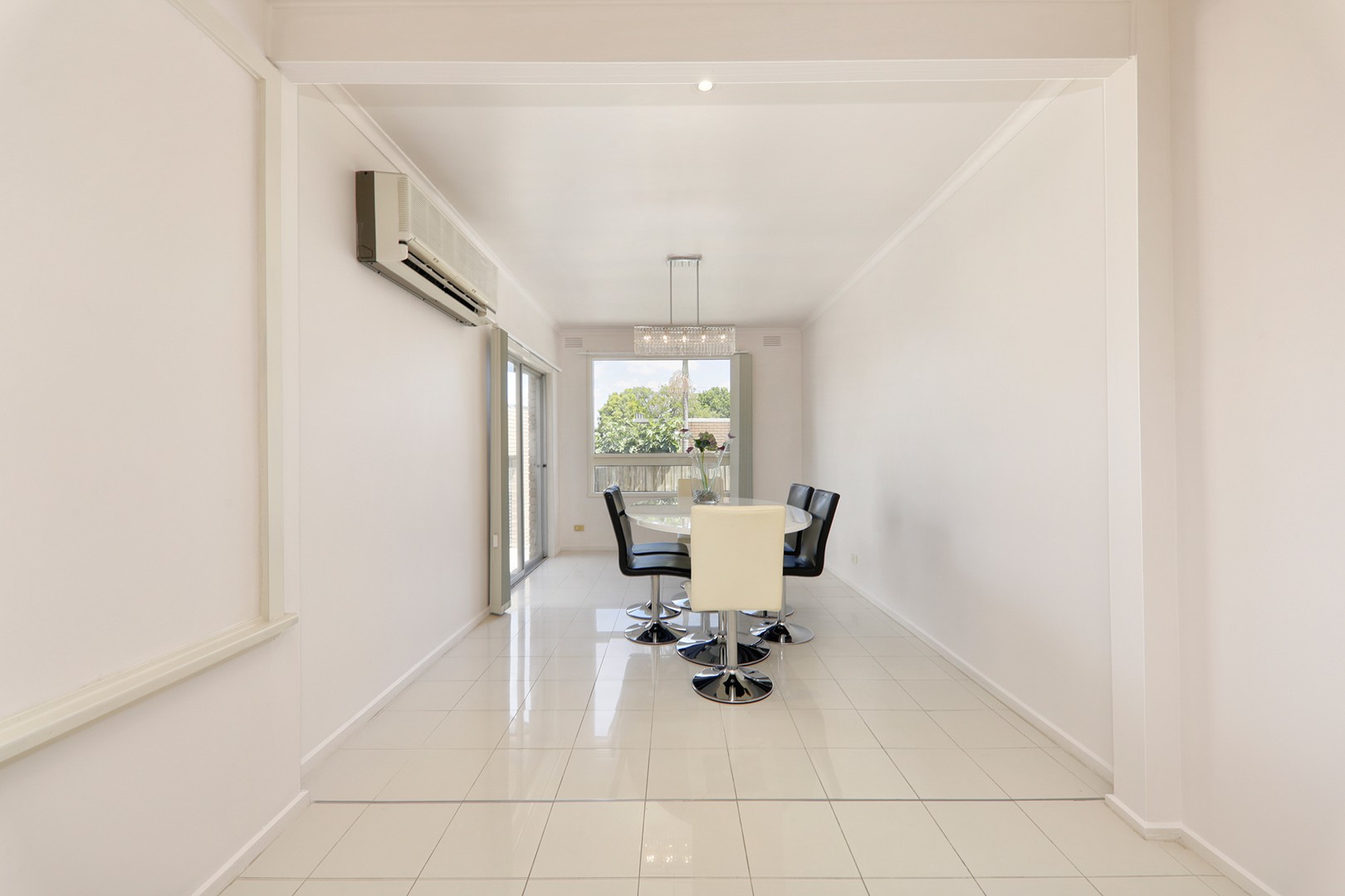 73 Strada CrescentWheelers Hill, VIC 3150, Wheelers Hill - Thumbnail 4