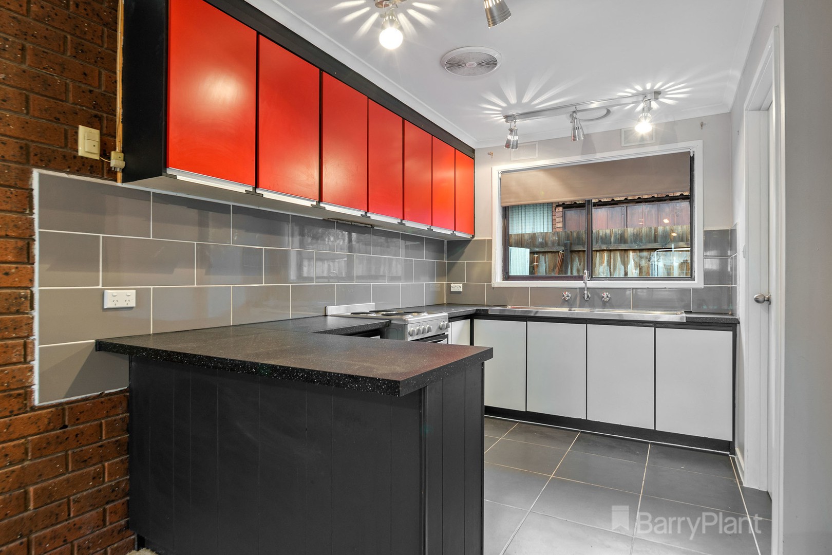 5/7-9 Snodgrass StreetPakenham, VIC 3810, Pakenham - Thumbnail 2