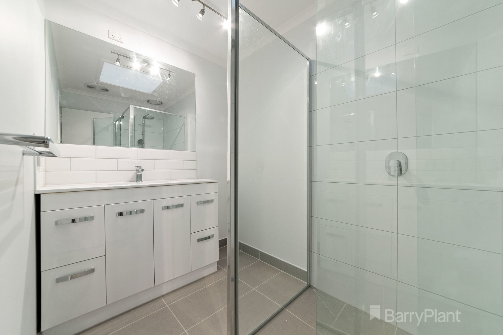 5/7-9 Snodgrass StreetPakenham, VIC 3810, Pakenham - Thumbnail 6