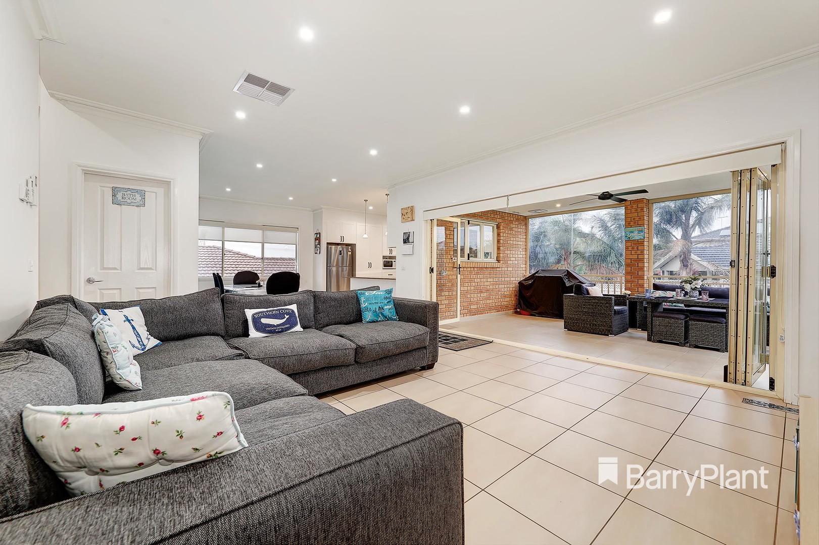 15 Stranraer CloseGreenvale, VIC 3059, Greenvale - Thumbnail 5