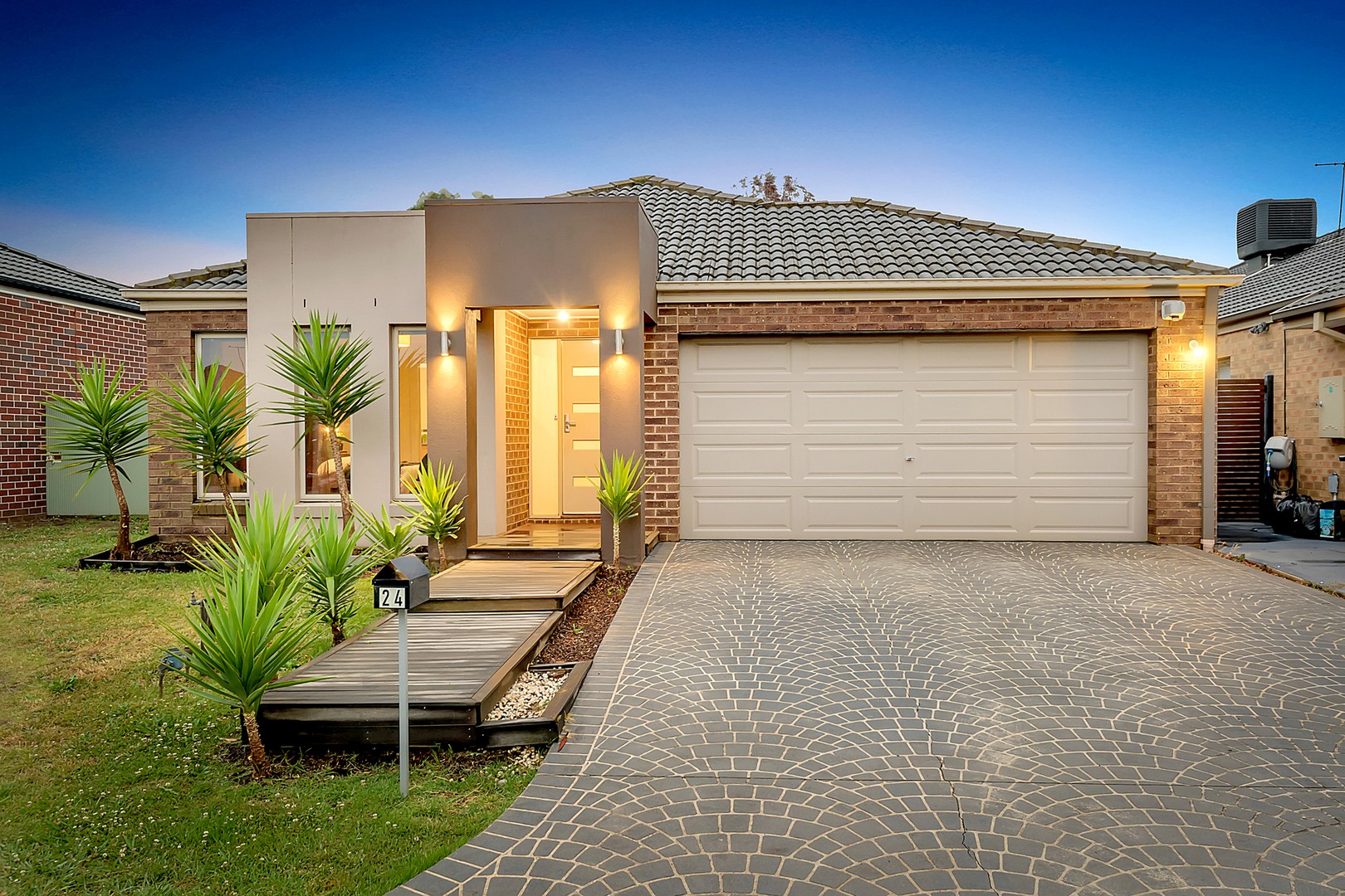 24 Fawkner LaneCraigieburn, VIC 3064, Craigieburn - Thumbnail 2